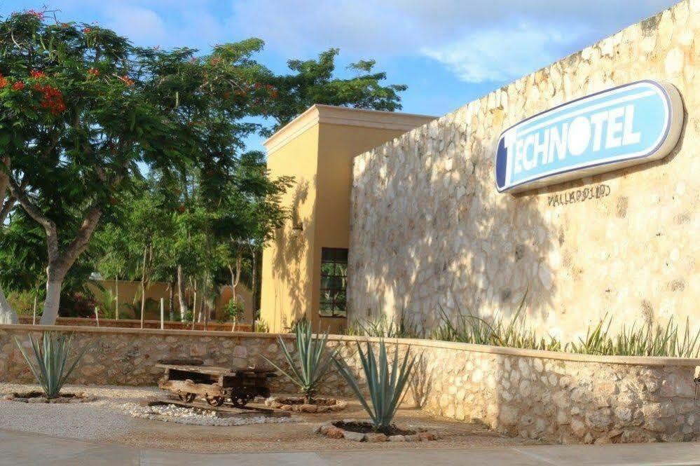 Tecnohotel Valladolid Eksteriør bilde